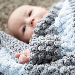 baby popcorn blanket 300x300 Kalpli Bebek Battaniyesi Yapımı